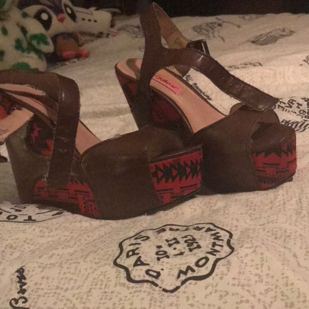 Betsy Johnson wedged heels